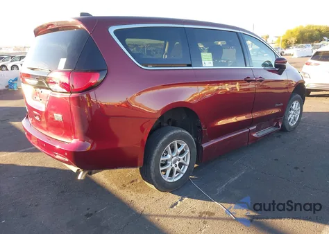 2023 Chrysler Voyager Lx z USA, uszkodzony, nr VIN 2C4RC1CG3PR513255